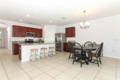 House in Davenport, Florida 4 bedrooms, 173.45 sq.m. № 1406795 - photo 9