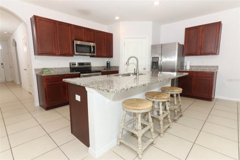 House in Davenport, Florida 4 bedrooms, 173.45 sq.m. № 1406795 - photo 10