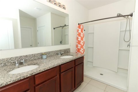 House in Davenport, Florida 4 bedrooms, 173.45 sq.m. № 1406795 - photo 16