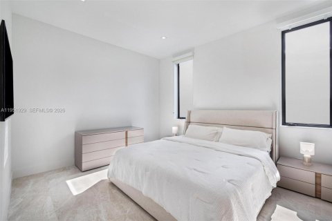 Купить виллу или дом в Майами, Флорида 5 спален, 427.91м2, № 2006090 - фото 22