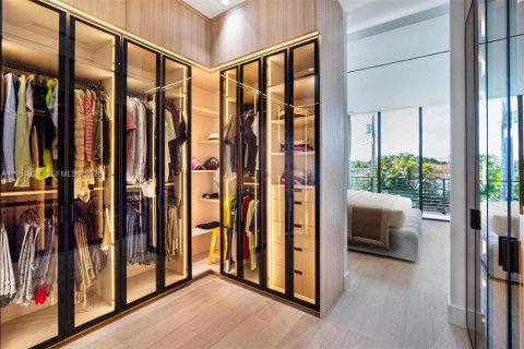 Купить виллу или дом в Майами, Флорида 5 спален, 427.91м2, № 2006090 - фото 18