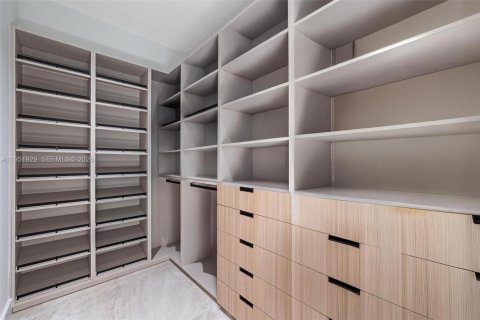 Купить виллу или дом в Майами, Флорида 5 спален, 427.91м2, № 2006090 - фото 26