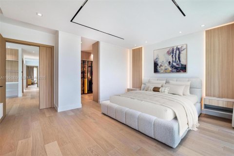 Купить виллу или дом в Майами, Флорида 5 спален, 427.91м2, № 2006090 - фото 15
