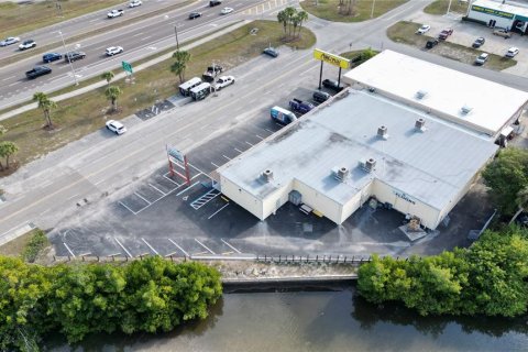 Immobilier commercial à vendre à Port Charlotte, Floride: 906.35 m2 № 2212326 - photo 4