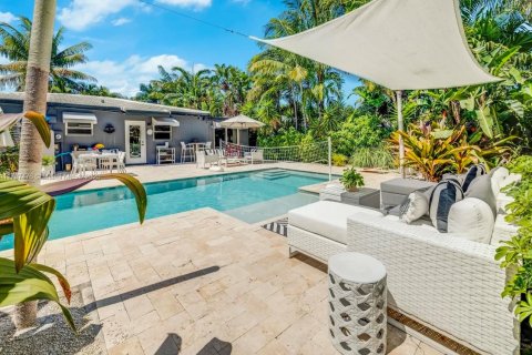 House in Fort Lauderdale, Florida 4 bedrooms, 120.96 sq.m. № 1865582 - photo 2