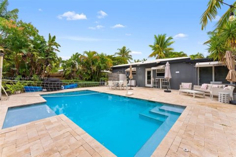 House in Fort Lauderdale, Florida 4 bedrooms, 120.96 sq.m. № 1865582 - photo 30