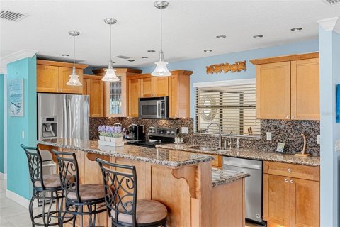 House in Malabar, Florida 4 bedrooms, 222.78 sq.m. № 1582138 - photo 11