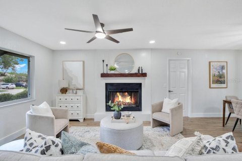 House in Casselberry, Florida 3 bedrooms, 134.34 sq.m. № 1837895 - photo 5