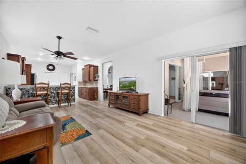 Villa ou maison à vendre à Port Charlotte, Floride: 3 chambres, 194.63 m2 № 2351648 - photo 16