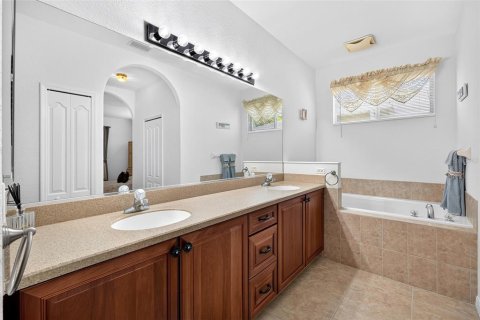 Villa ou maison à vendre à Port Charlotte, Floride: 3 chambres, 194.63 m2 № 2351648 - photo 19