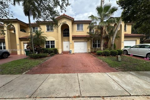 Adosado en alquiler en Davie, Florida, 4 dormitorios, 180.79 m2 № 1891324 - foto 1