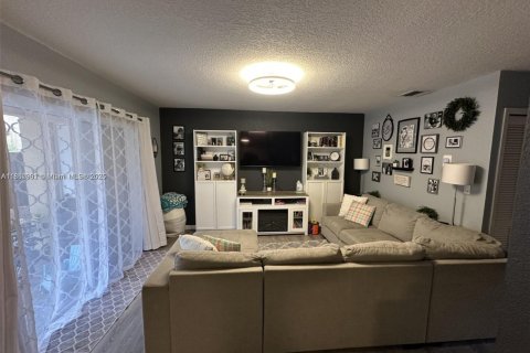 Adosado en alquiler en Davie, Florida, 4 dormitorios, 180.79 m2 № 1891324 - foto 19