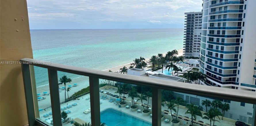 Condo à Hollywood, Floride, 1 chambre  № 1979784