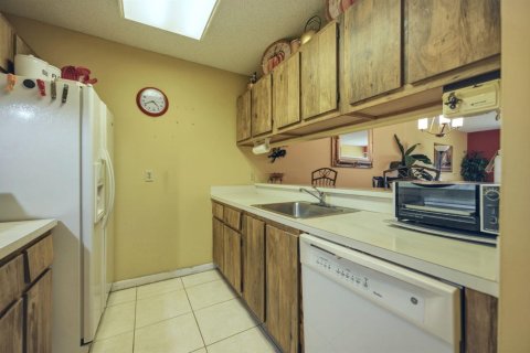 Купить кондоминиум в Мирамар, Флорида 1 комната, 69.21м2, № 2181196 - фото 3