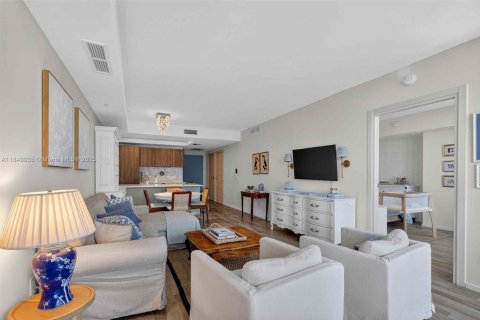 Condominio en venta en Miami, Florida, 2 dormitorios, 103.96 m2 № 1872633 - foto 3