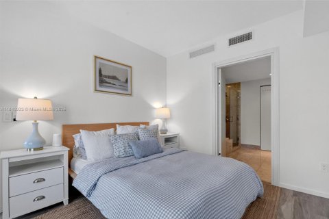 Condominio en venta en Miami, Florida, 2 dormitorios, 103.96 m2 № 1872633 - foto 10