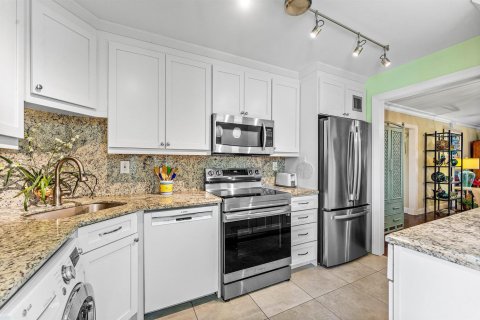 Copropriété à vendre à Boca Raton, Floride: 2 chambres, 111.48 m2 № 2193017 - photo 17