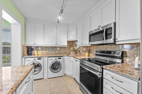Copropriété à vendre à Boca Raton, Floride: 2 chambres, 111.48 m2 № 2193017 - photo 16