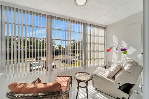Copropriété à vendre à Lauderdale Lakes, Floride: 2 chambres, 93.83 m2 № 2027113 - photo 22