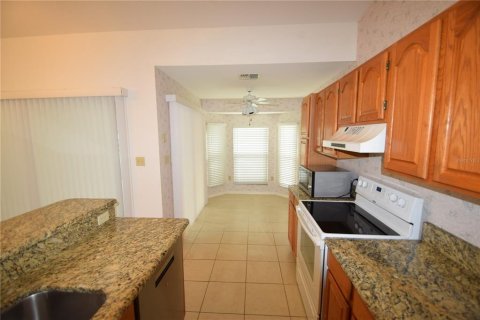 Villa ou maison à louer à Lakeland, Floride: 2 chambres, 125.23 m2 № 1912926 - photo 11