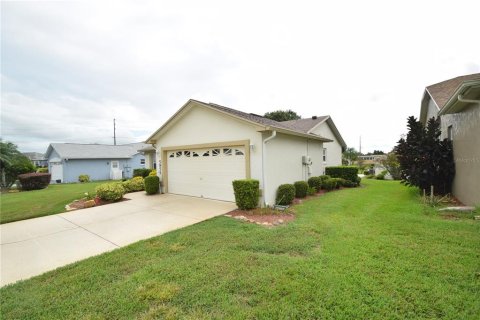 Villa ou maison à louer à Lakeland, Floride: 2 chambres, 125.23 m2 № 1912926 - photo 3