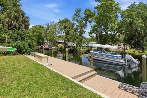 Land in Weeki Wachee, Florida № 2115255