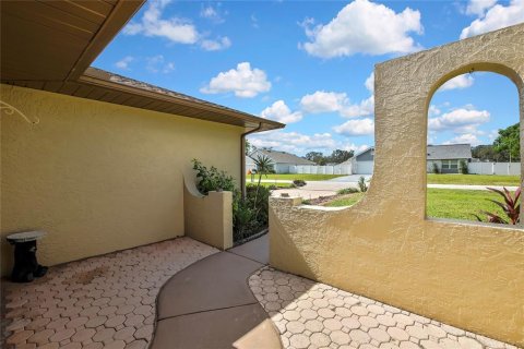 Villa ou maison à vendre à Spring Hill, Floride: 2 chambres, 139.17 m2 № 2437151 - photo 8