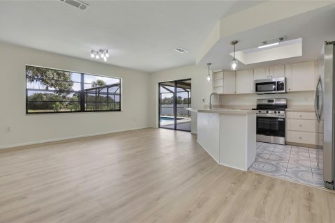 Villa ou maison à vendre à Spring Hill, Floride: 2 chambres, 139.17 m2 № 2437151 - photo 22