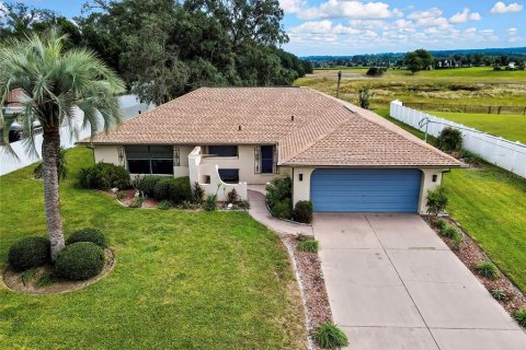 Villa ou maison à vendre à Spring Hill, Floride: 2 chambres, 139.17 m2 № 2437151 - photo 4