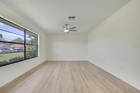 Villa ou maison à vendre à Spring Hill, Floride: 2 chambres, 139.17 m2 № 2437151 - photo 17