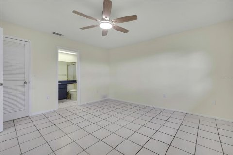 Villa ou maison à vendre à Spring Hill, Floride: 2 chambres, 139.17 m2 № 2437151 - photo 28