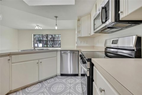 Villa ou maison à vendre à Spring Hill, Floride: 2 chambres, 139.17 m2 № 2437151 - photo 15