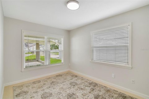 Casa en venta en Orlando, Florida, 4 dormitorios, 116.13 m2 № 1899279 - foto 10