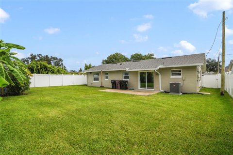 Casa en venta en Orlando, Florida, 4 dormitorios, 116.13 m2 № 1899279 - foto 12