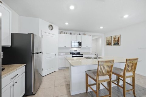 House in Bradenton, Florida 4 bedrooms, 169.83 sq.m. № 2230764 - photo 10