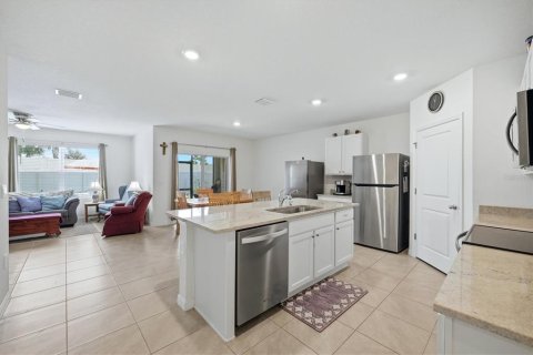 House in Bradenton, Florida 4 bedrooms, 169.83 sq.m. № 2230764 - photo 8
