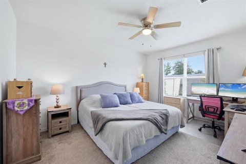 House in Bradenton, Florida 4 bedrooms, 169.83 sq.m. № 2230764 - photo 12