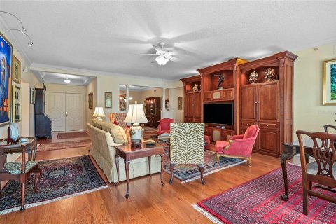 Condominio en venta en Winter Park, Florida, 3 dormitorios, 288.93 m2 № 2354174 - foto 12