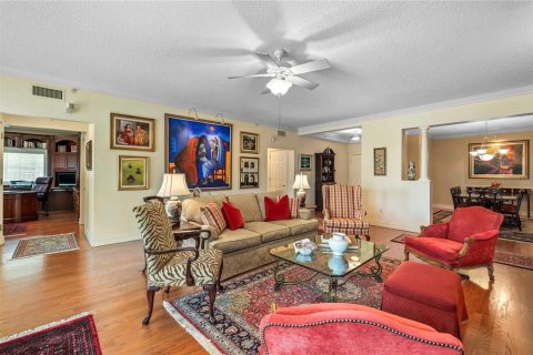Condominio en venta en Winter Park, Florida, 3 dormitorios, 288.93 m2 № 2354174 - foto 13