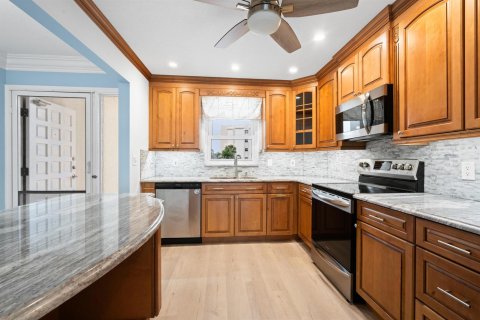 Condo in Jupiter, Florida, 2 bedrooms  № 2185704 - photo 9