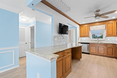 Condo in Jupiter, Florida, 2 bedrooms  № 2185704 - photo 10