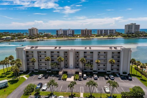 Condo in Jupiter, Florida, 2 bedrooms № 2185704