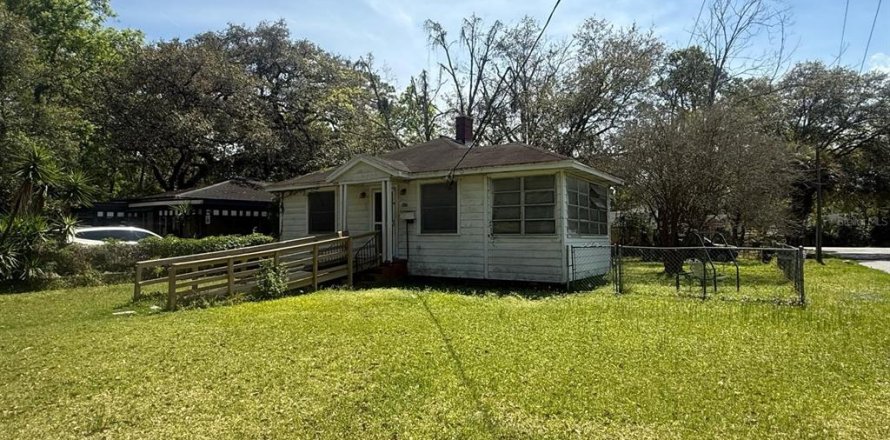 House in Jacksonville, Florida 2 bedrooms, 97.55 sq.m. № 1783167
