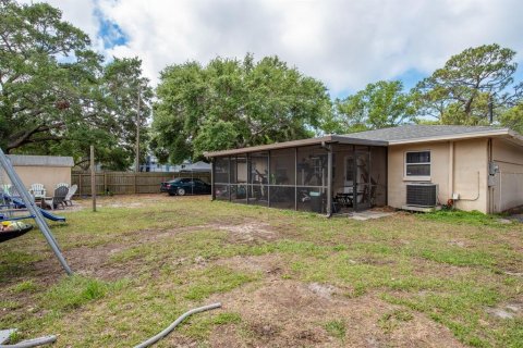 House in Dunedin, Florida 2 bedrooms, 76.64 sq.m. № 1612843 - photo 20