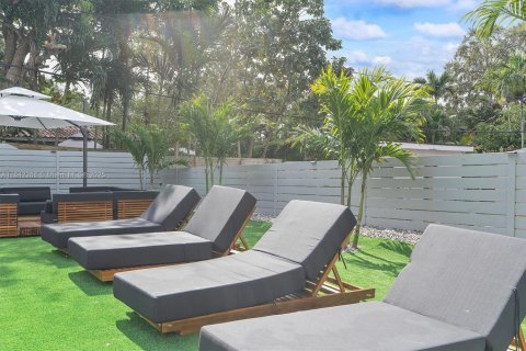 House in Miami, Florida 4 bedrooms, 102.66 sq.m. № 2053687 - photo 26