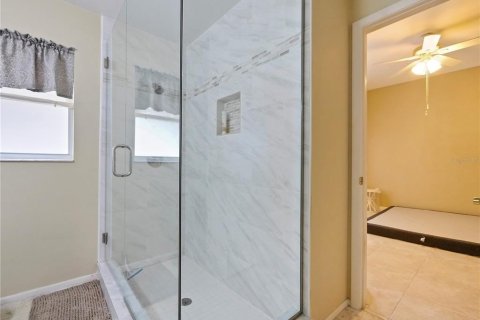 Casa en venta en Apopka, Florida, 5 dormitorios, 351.91 m2 № 1899297 - foto 17