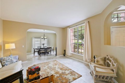 Casa en venta en Apopka, Florida, 5 dormitorios, 351.91 m2 № 1899297 - foto 3
