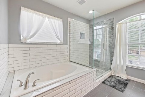 Casa en venta en Apopka, Florida, 5 dormitorios, 351.91 m2 № 1899297 - foto 23