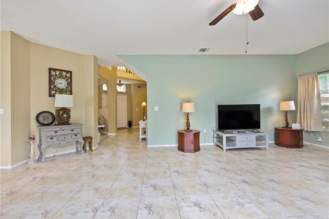 Casa en venta en Apopka, Florida, 5 dormitorios, 351.91 m2 № 1899297 - foto 12