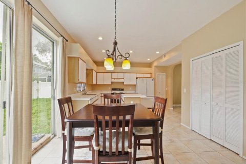 Casa en venta en Apopka, Florida, 5 dormitorios, 351.91 m2 № 1899297 - foto 11